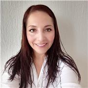 Maestra de primaria ,secundaria y bachiller